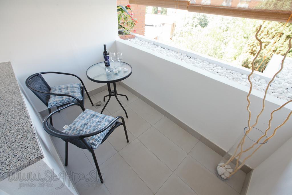 Charming Maraska Apartman Zára Szoba fotó